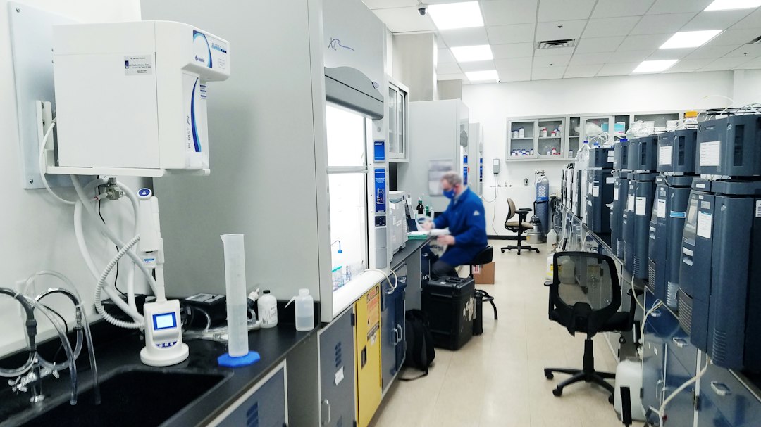 শিক্ষায় এআই ব্যবহারে শিক্ষক প্রশিক্ষণের গুরুত্ব